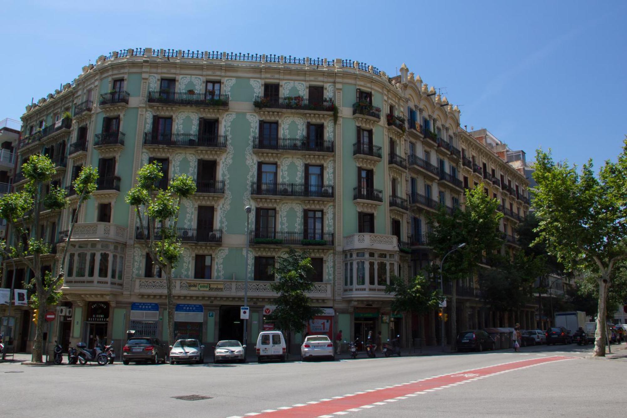 Hostalin Barcelona Diputacion, Barcelona